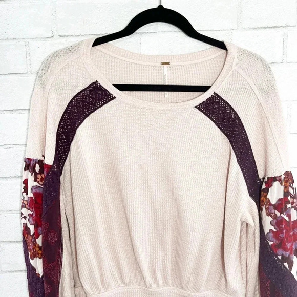 Free People Casual Clash Balloon Sleeve Thermal Top Rose Petal Print Women's XS - Picture 2 of 8